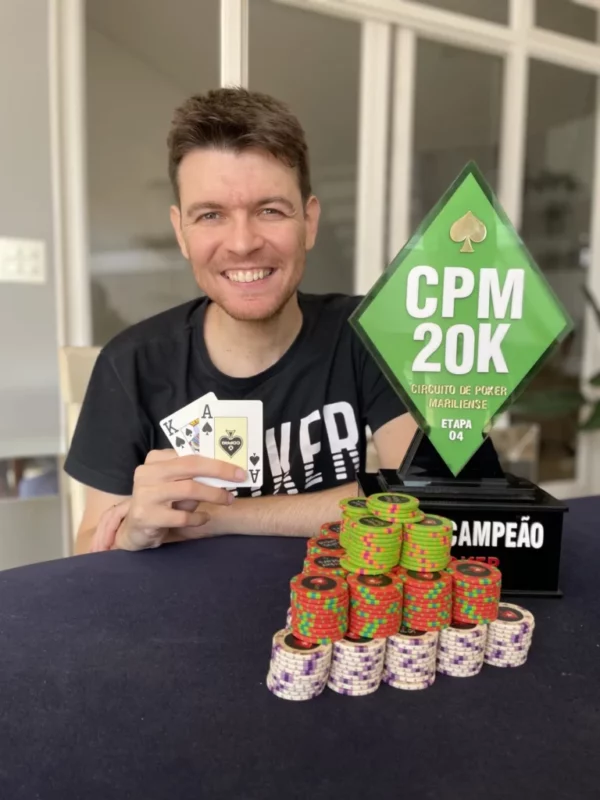 Curso de Poker do Felipe Carmanhani funciona mesmo