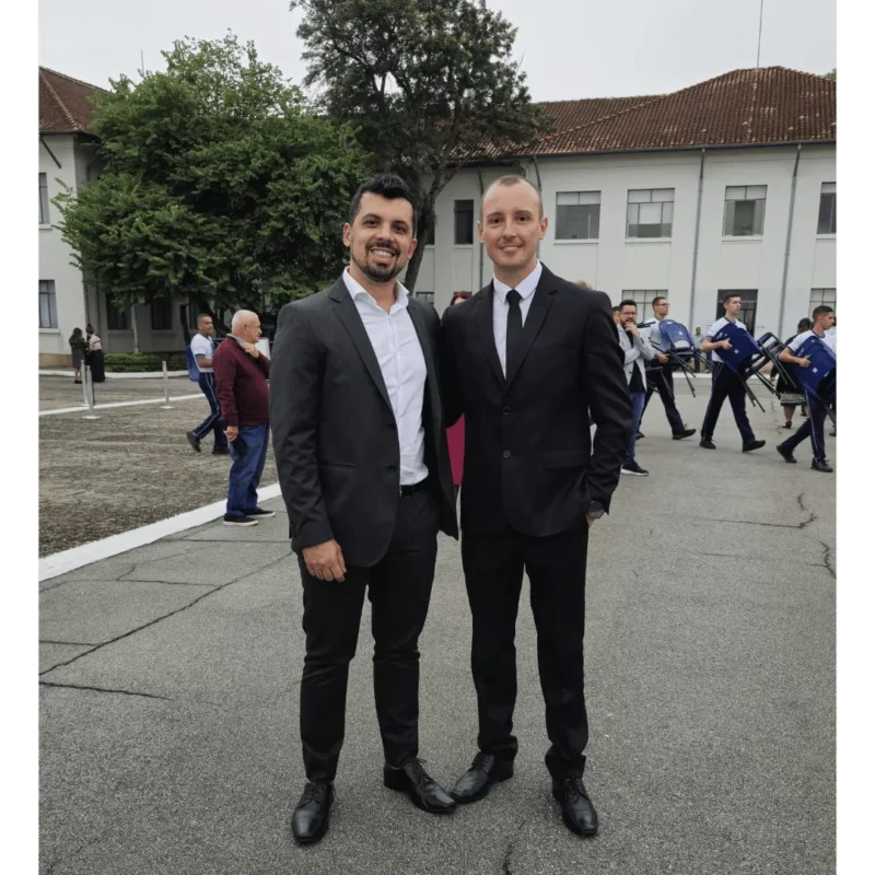 Mike School é Confiavel