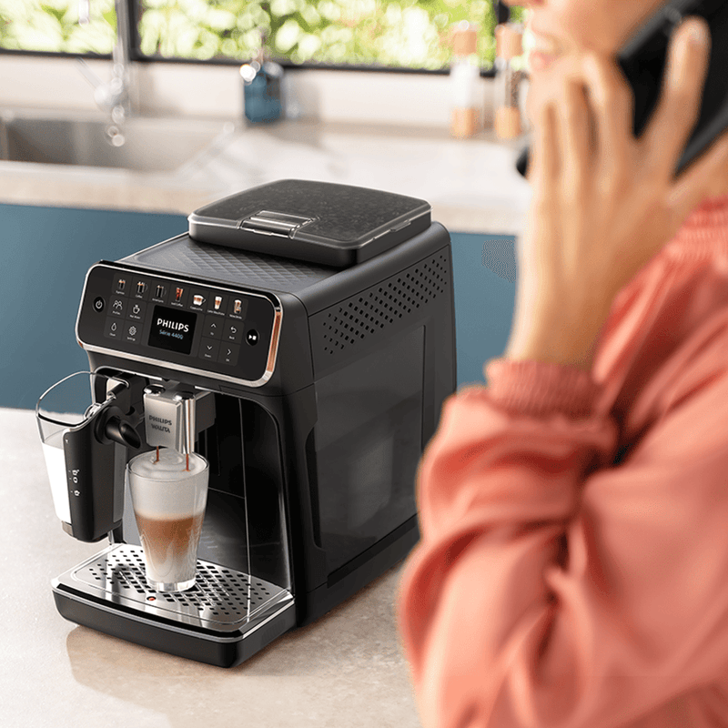 Cafeteira Espresso Philips Walita Serie 4400 EP4441 comprar com promoção e cupom