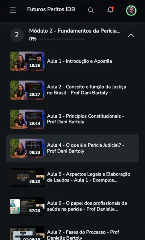 Danielle Bartoly é Confiavel