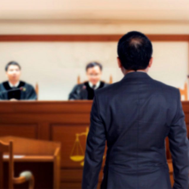 Estratégias e Técnicas Defensivas no Tribunal do Júri é bom vale a pena